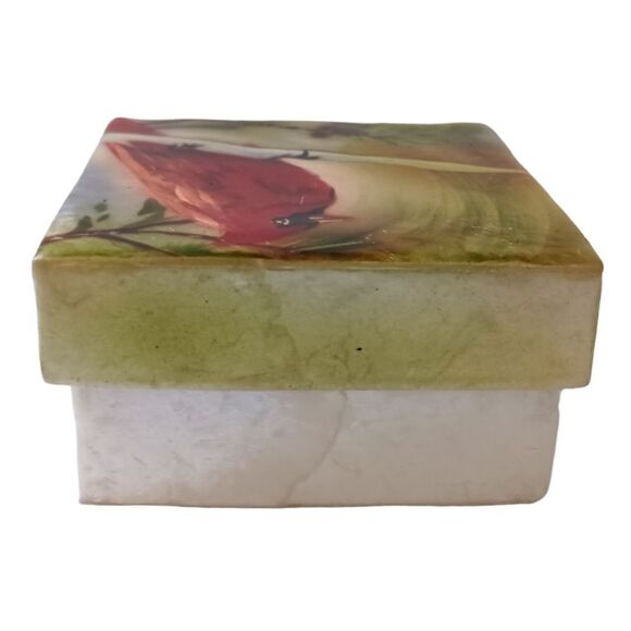 Capiz Shell Trinket Box Cardinal Handpainted Jewelry Mother Of Pearl Jewelry - Picture 11 of 16